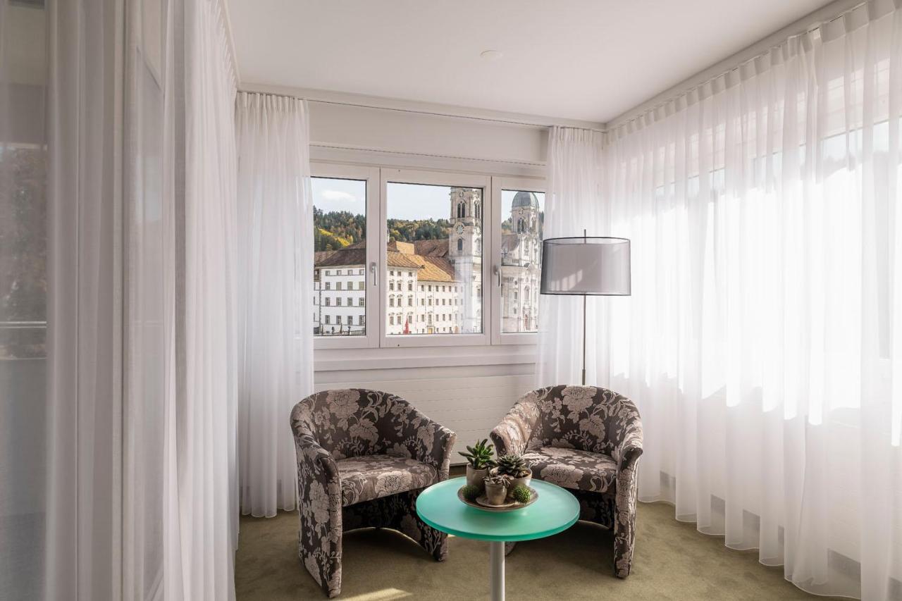 Hotel Drei Koenige Айнзиделн Екстериор снимка