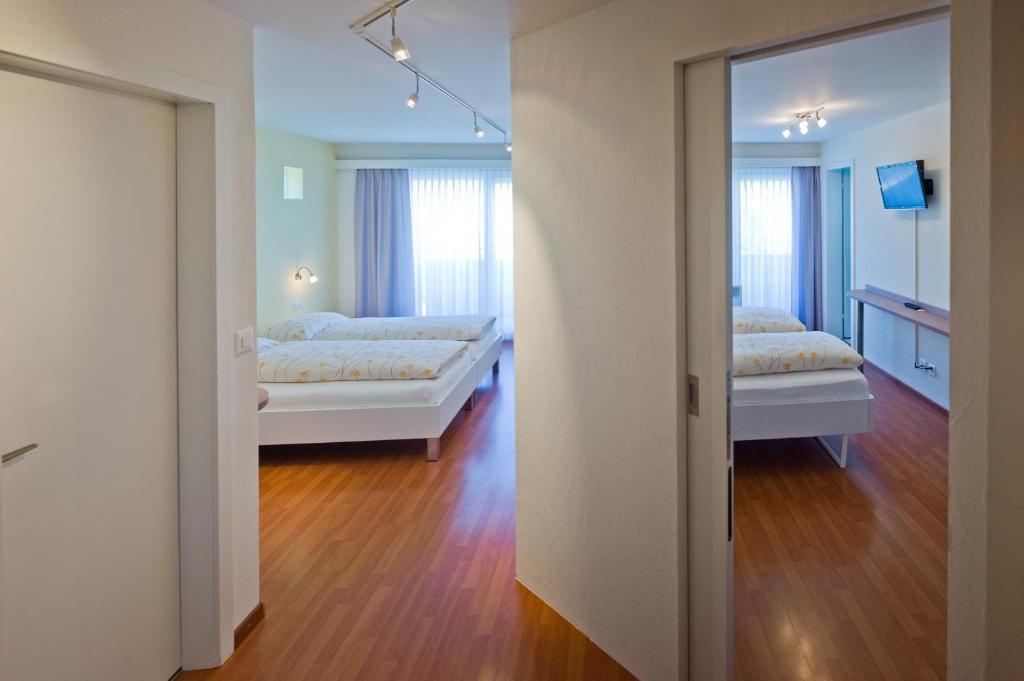 Hotel Drei Koenige Айнзиделн Стая снимка